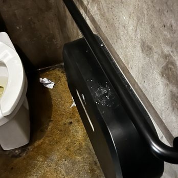 Somerset Bar - Baby powder?? Cocaine? Tranq? - Beer Gardens Near Me - Cincinnati, Ohio Somerset Bar - Baby powder?? Cocaine? Tranq? - Beer Gardens Near Me - Cincinnati, Ohio