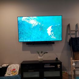 65" tv with full motion mount 65" tv with full motion mount