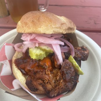 Hindsight BBQ - Pulled chicken - Barbeque Near Me - Waterbury, Connecticut Hindsight BBQ - Pulled chicken - Barbeque Near Me - Waterbury, Connecticut
