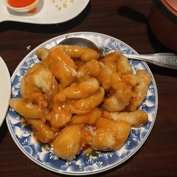 Red Lotus - Sweet & Sour Chicken - Chinese Near Me - West Yellowstone, Montana