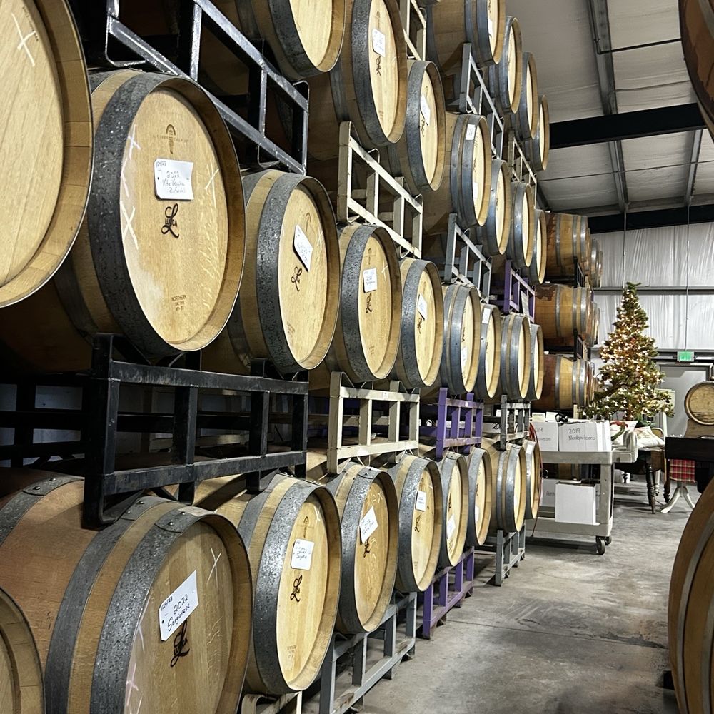 Lucca Winery - Wineries Near Me - Ripon, California