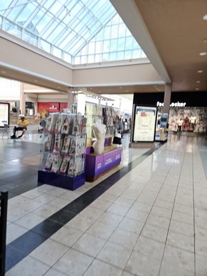 Pembroke Lakes Mall by null