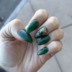 QT Nails - Nails