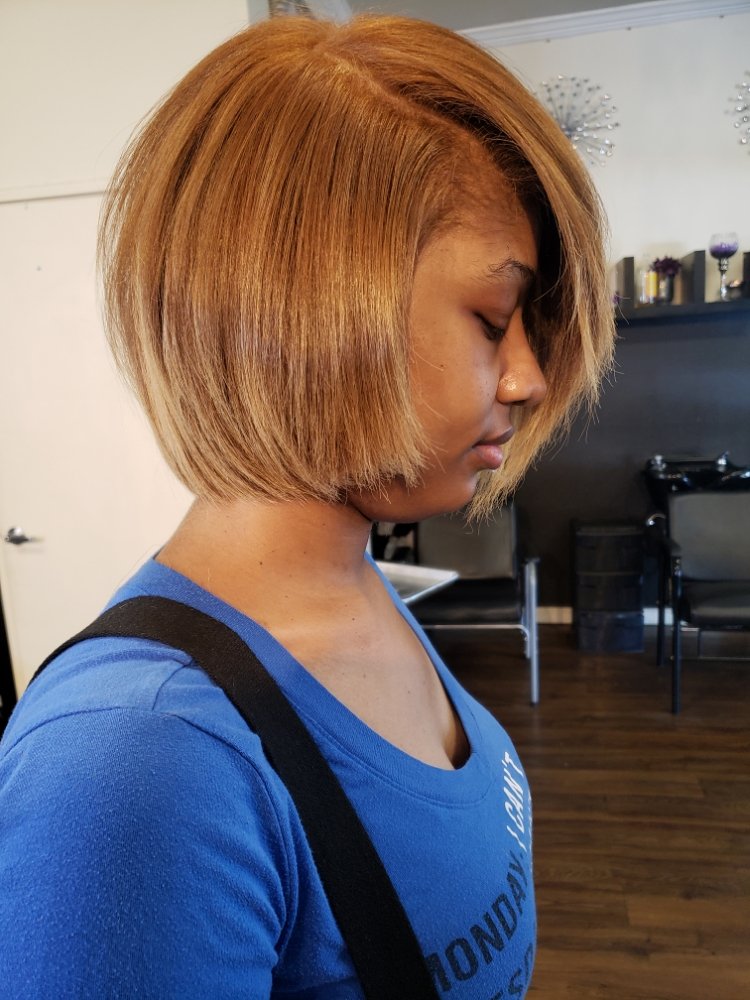 Mane Exclusive Salon Logo