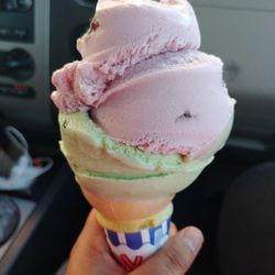 Rite Aid - Black Cherry n Pistachio Ice Cream