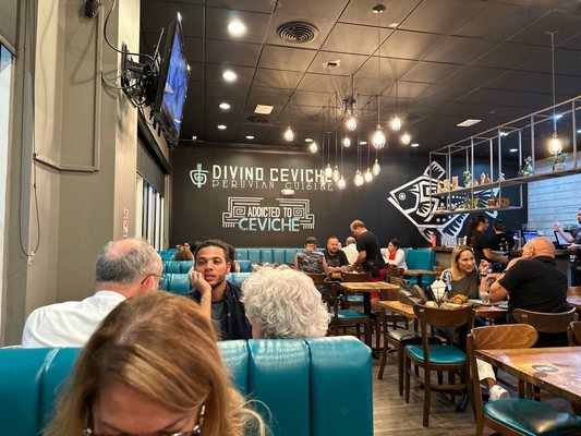 Divino Ceviche by null