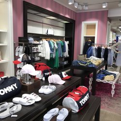 Tommy Hilfiger Store