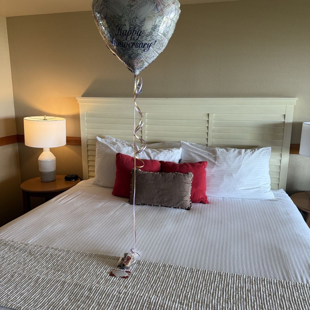 The Ocean Lodge - Lovely welcome gift for our anniversary - Hotels Near Me - Cannon Beach, Oregon The Ocean Lodge - Lovely welcome gift for our anniversary - Hotels Near Me - Cannon Beach, Oregon