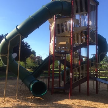 Diamond Oaks Park - Cool play structure! - Parks Near Me - Roseville, California Diamond Oaks Park - Cool play structure! - Parks Near Me - Roseville, California