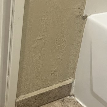 Pleasant Hill Inn - Water damage in bathrooms - Hotels Near Me - Pleasant Hill, California