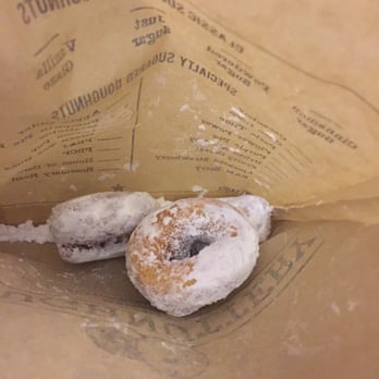 Doughnuttery - Powdered sugar! - Bakeries Near Me - New York, New York