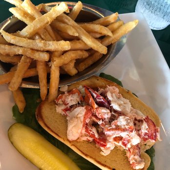 Rockwells American Restaurant - Lobster roll - American Near Me - Pelham, New York Rockwells American Restaurant - Lobster roll - American Near Me - Pelham, New York