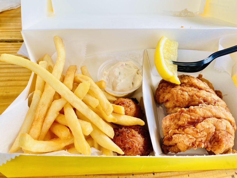 Star Fish Co Seafood Market and Restaurant, Cortez Roadtrippers