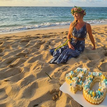 Tropicakes - Tropicakes on the beach at sunset. - Custom Cakes Near Me - Honolulu, Hawaii Tropicakes - Tropicakes on the beach at sunset. - Custom Cakes Near Me - Honolulu, Hawaii