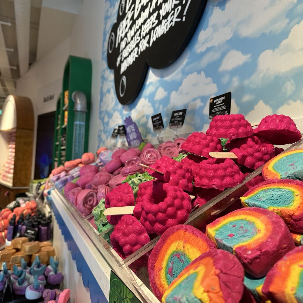 Lush - Cosmetics & Beauty Supply Near Me - London, XGL Lush - Cosmetics & Beauty Supply Near Me - London, XGL