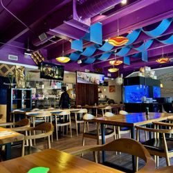 East Moon Asian Bistro & Sushi