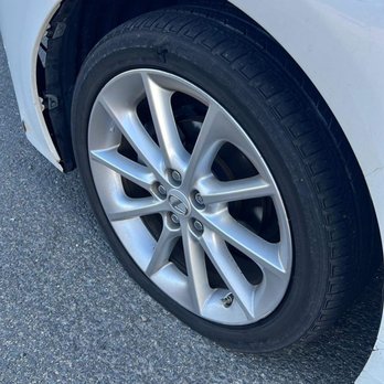 Signature Autobody - Busted tire after the incident. - Body Shops Near Me - Orange, California Signature Autobody - Busted tire after the incident. - Body Shops Near Me - Orange, California
