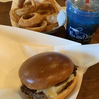 Soda Steve's - Shroom and Swiss Burger with onion rings - New American Near Me - Gore, Oklahoma