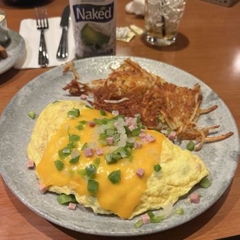 Pyramid Cafe - Western Omelet - Burgers Near Me - Las Vegas, Nevada