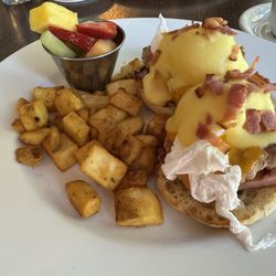 Sunset Bistro - Canada Day breakfast! The Bistro Benedict!