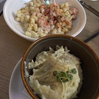 Hideaway - Lobster Mac n Cheese and Garlic Mash Potatoes - American Near Me - San Diego, California