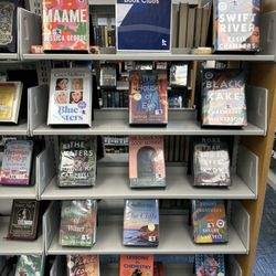Kent District Library - Comstock Park  - Celebrity book clubs display