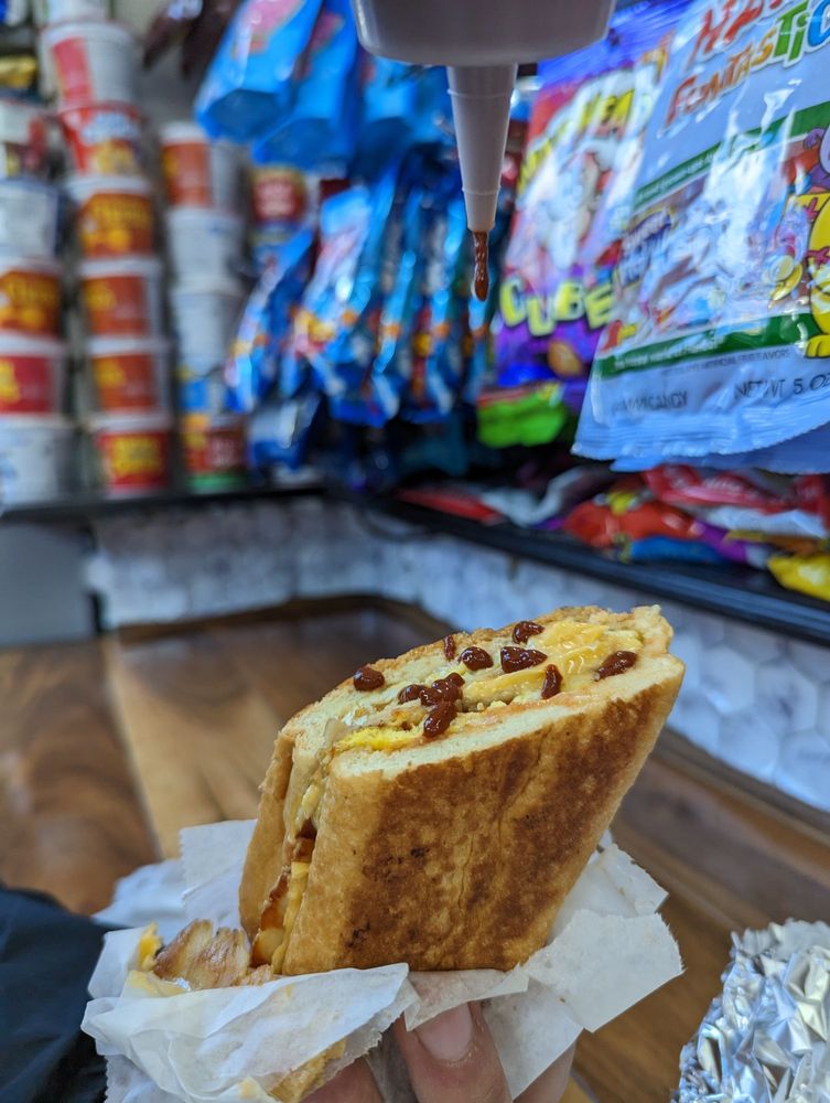 NEW YORK GOURMET DELI Updated September 2024 21 Photos & 16 Reviews