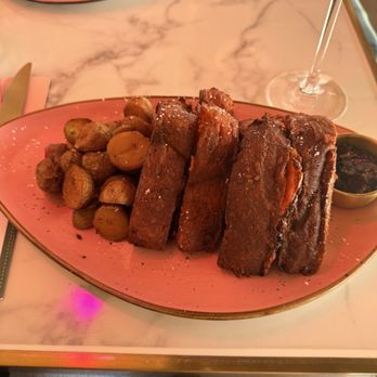 Nigel's Waterfront Restaurant - Monte Cristo - Bars Near Me - Long Beach, California