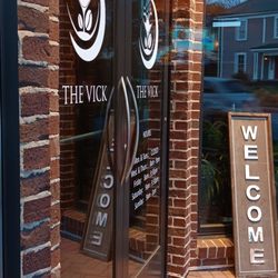 The Vick Koffee & Kocktail - Talkin' Slick @ The Vick!