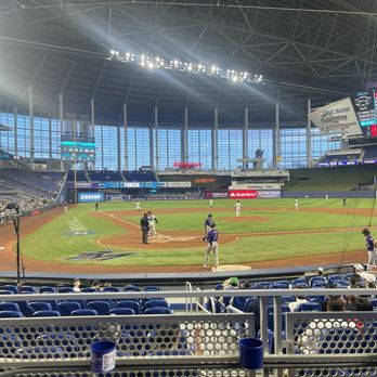 LoanDepot Park - Stadiums & Arenas Near Me - Miami, Florida