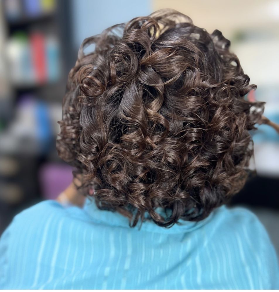 Nharmony Hair Skin Body Logo