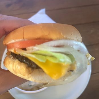 W & M Bar-B-Q Burger - Royal hamburger - Burgers Near Me - Honolulu, Hawaii
