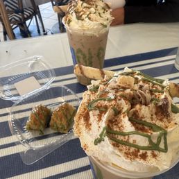 Turkish coffee and pistachio baklava Turkish coffee and pistachio baklava