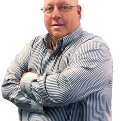 Danubio Chiropractic Offices - Dr. Richard Danubio has over 30 years of chiropractic care experience.