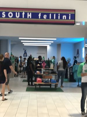 South Fellini by null