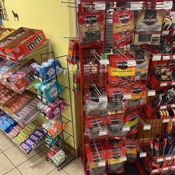 Comoco Gas Food & ATV - Snacks Candy