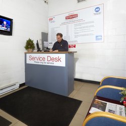 Totten Pond Automotive - Customer waiting room
