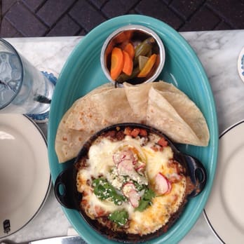 Ocho - Chorizo con queso - Lounges Near Me - San Antonio, Texas