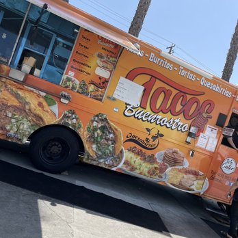 Tacos Buenrostro - Front of taco truck - Food Trucks Near Me - San Jose, California Tacos Buenrostro - Front of taco truck - Food Trucks Near Me - San Jose, California