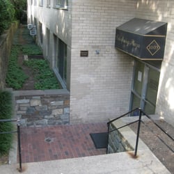 Kolmac Integrated Behavioral Health - the front entrance (down a few stairs from street level)