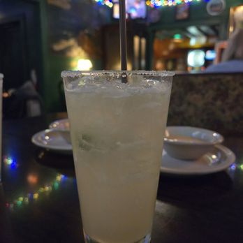 Roanoke Inn - Margarita - Pubs Near Me - Mercer Island, Washington