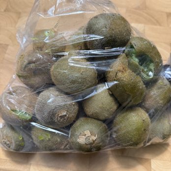 Boxed Greens - Rotten kiwis - Fruits & Veggies Near Me - Tempe, Arizona
