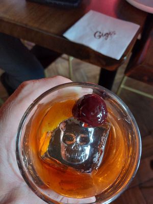 Gigi's Bar & Lounge by null
