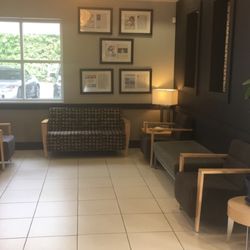 Crown Valley Imaging - Newport Beach - Waiting room