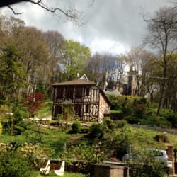 Bois de Cise d'Ault - en dan dit soort PippiLangkous-huizen ertussen