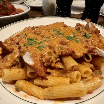 Espo's - Rigatoni vodka with chicken cutlet - Italian Near Me - Raritan, New Jersey