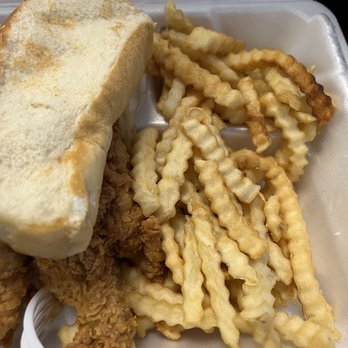 Raising Cane's Chicken Fingers - Fast Food Near Me - Mesa, Arizona Raising Cane's Chicken Fingers - Fast Food Near Me - Mesa, Arizona
