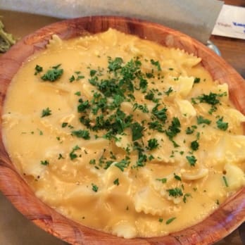 Brew Hub - Fabulous Mac & Cheese! - Breweries Near Me - Lakeland, Florida Brew Hub - Fabulous Mac & Cheese! - Breweries Near Me - Lakeland, Florida