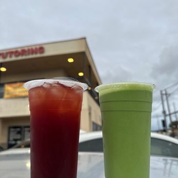 3 Blossoms Cafe - Matcha and strawberry jasmine - Bubble Tea Near Me - Westminster, California