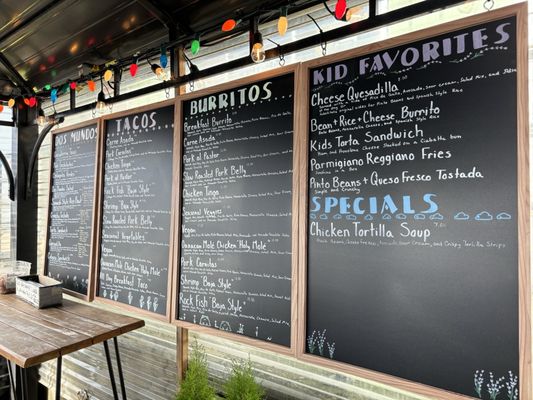 Dos Mundos Mexican American Cuisine by null